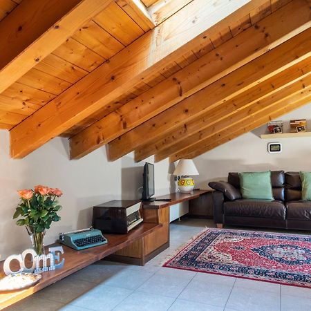 Ferienwohnung Le Rose Venegono Superiore Exterior foto
